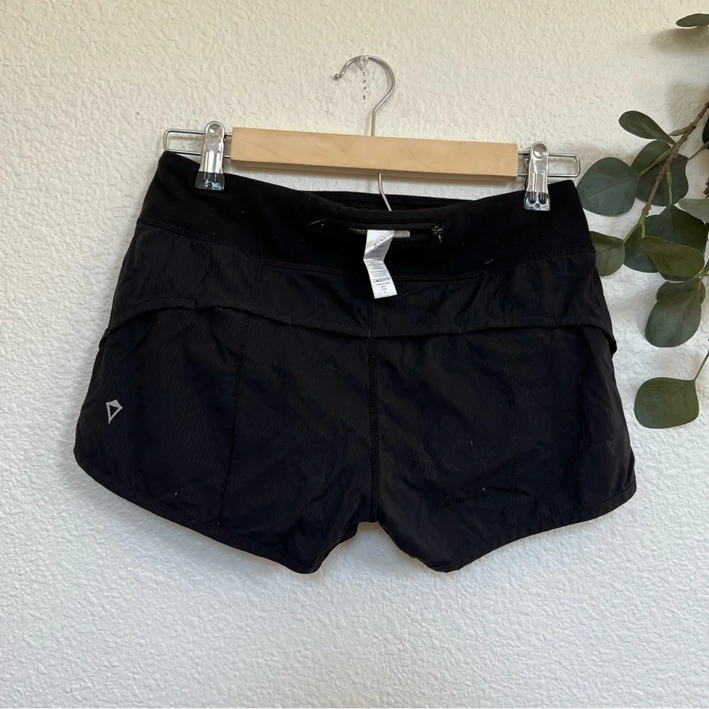 Lululemon Ivivva - Girl’s Black Speed Shorts Size 14
